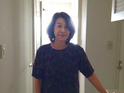 何年も前から、ご依頼いただいている リピーターのお客様(妹様)より ご紹介をいただきました。  作業内容は、テーブルやソファーや お布団などの不用品片付け (軽トラパック)でのご依頼でした。  「妹がいつもよくしてもらっているから、 頼んでみたらと言われて　早速、 お願いさせていただきました。」  作業当初から、妹様と同じように 笑顔で対応していただき  作業後には冷たい飲み物の差し入れに、 写真撮影のご協力まで していただきありがとうございました。     「次回は、別の場所になりますが、 もっと量もたくさんあるので ご相談させていただきます」  と次回のご相談までして いただきました。  その際は、ぜひお力にならせて いただければと思っておりますので よろしくお願いいたします。  ご姉妹様からのご紹介と、 次のご相談までしていただいて  当社の作業に信頼をもっていただき 嬉しい気持ちいっぱいで  次のお客様のところへ 向かいさせていただきました！    【便利屋】暮らしなんでもお助け隊 福岡小笹店のお電話 番号は、電話無料のフリーダイヤル 0120-263-101 です。  今すぐお電話下さい。  お電話お待ちしております。